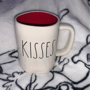 Rae Dunn Kisses mug